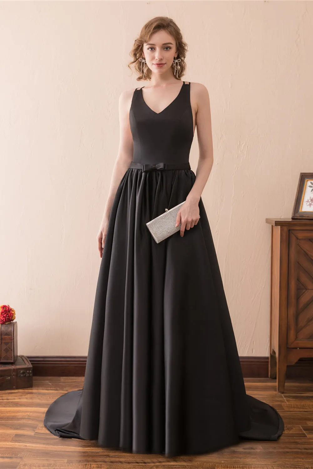 A-Line Black V-neck Satin Backless Trail Prom Dresses