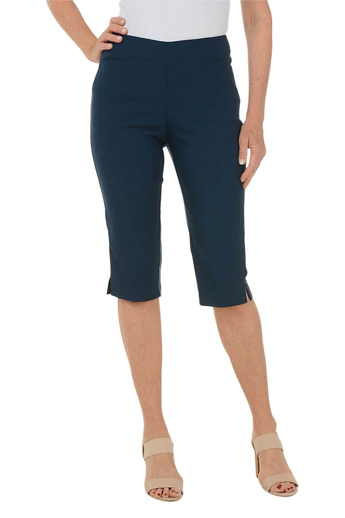 Pull-On Clamdigger Crop Pant