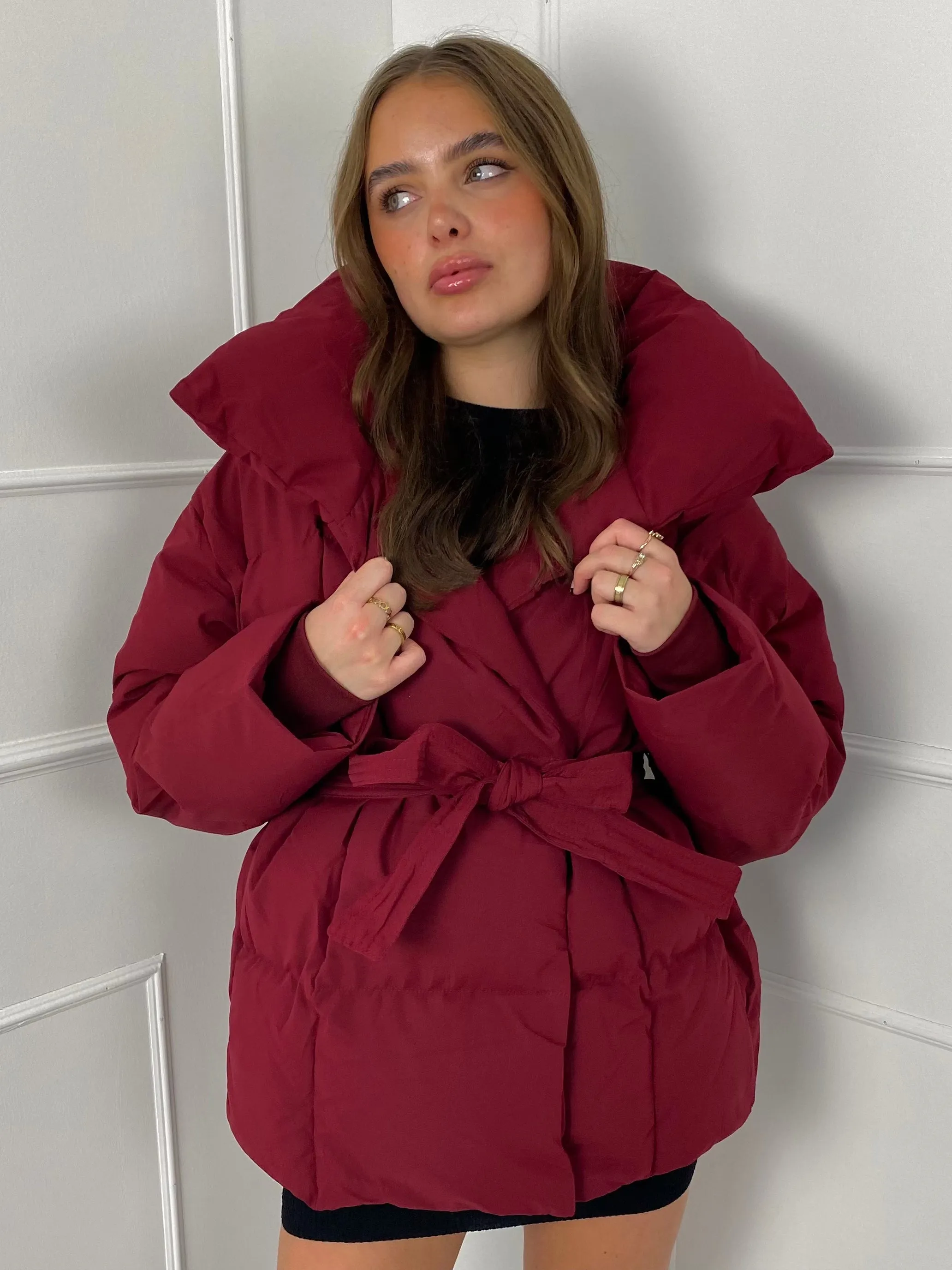 Short Belted Puffer Jacket - Wine